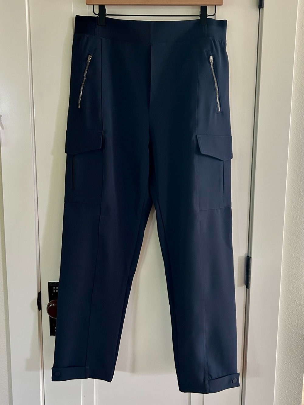 Athleta Highrise Navy Cargo pants - size 12 - NWOT